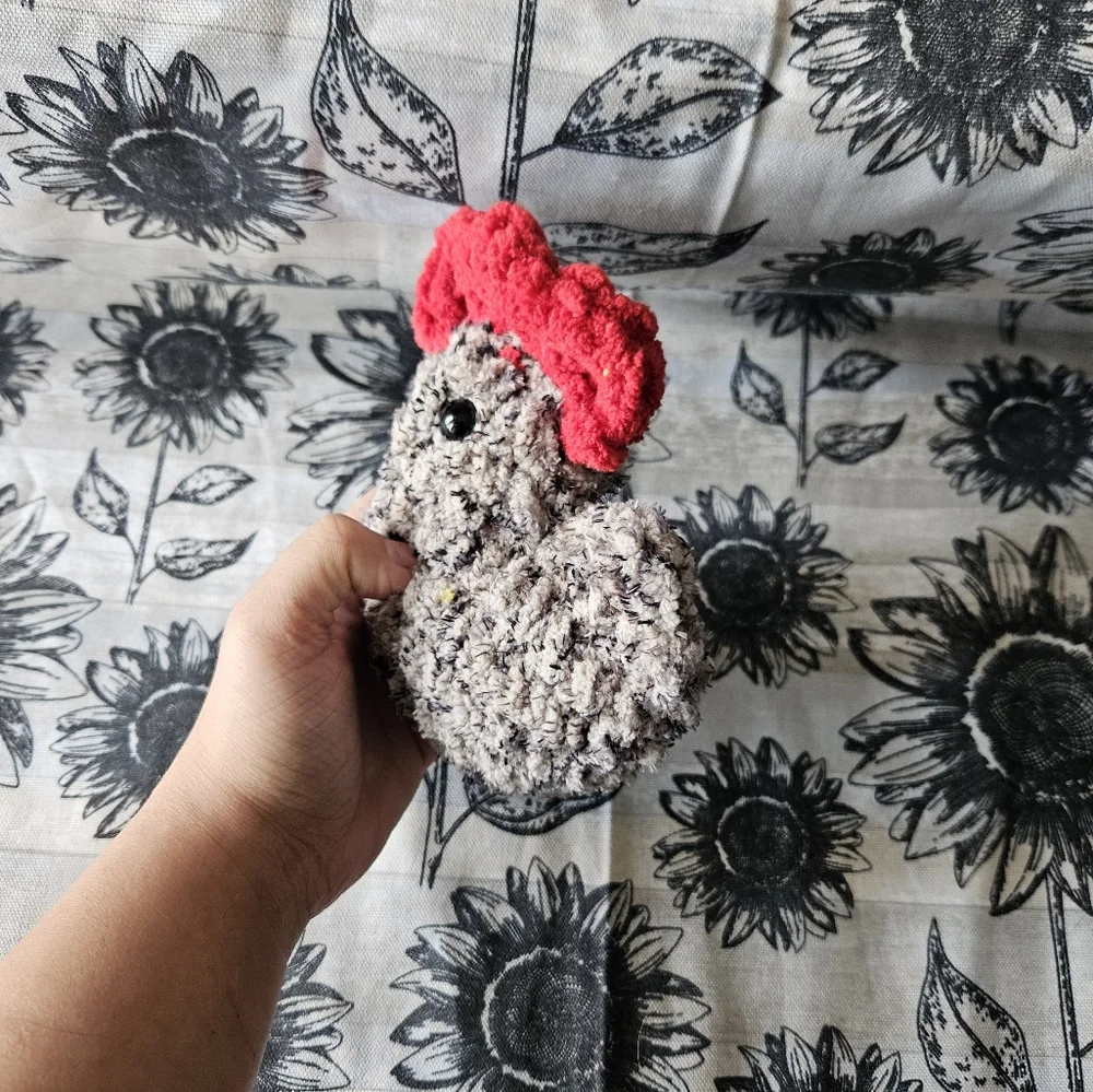 Crochet Mini Rooster Chicken Amigurumi Plushie - Picture 6 of 8